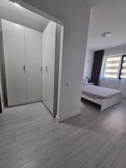 Lovely 1 Bedroom Livingroom Apartment Sector 1 Bucuresti Voluntari Bagian luar foto