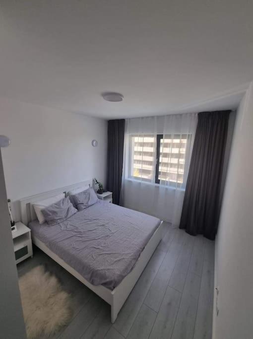 Lovely 1 Bedroom Livingroom Apartment Sector 1 Bucuresti Voluntari Bagian luar foto